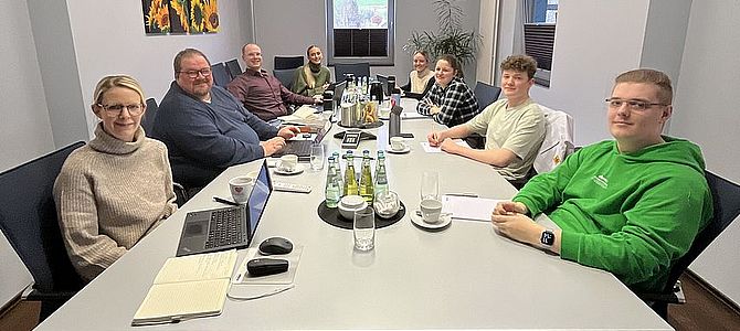 Ein Neustart mit frischem Wind: Das Social Media Team von eks Engel im Kick-off Workshop