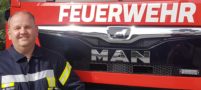 Entwickler Maik Halbe engagiert sich in der Freiwilligen Feuerwehr